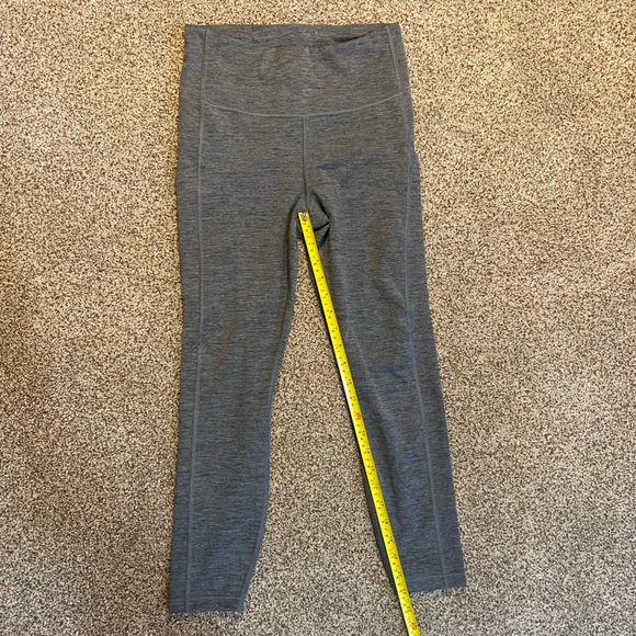 Athleta Ultimate Stash 7/8 Tight Leggings Size Small Grey Heather - Picture 12 of 14